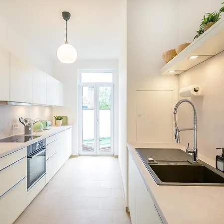 Luxus Im Altbau Mit Kuche Und Smart-tv *
