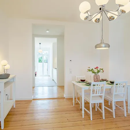Luxus Im Altbau Mit Kuche Und Smart-tv Karlsruhe